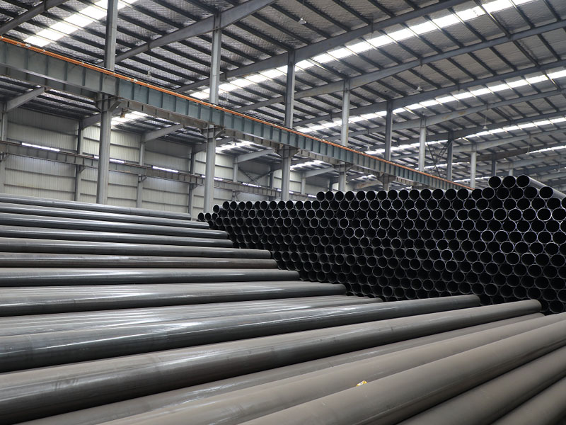 大口徑直縫焊管在抗彎抗扭強度相同時，重量較輕